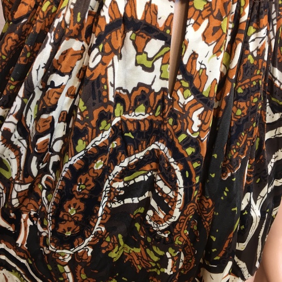 Skye Fall Colors Paisley Top w/ Statement Belt - Picture 3 of 8